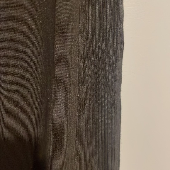 Italtempo womens size medium wool knit skirt. - Picture 2 of 4